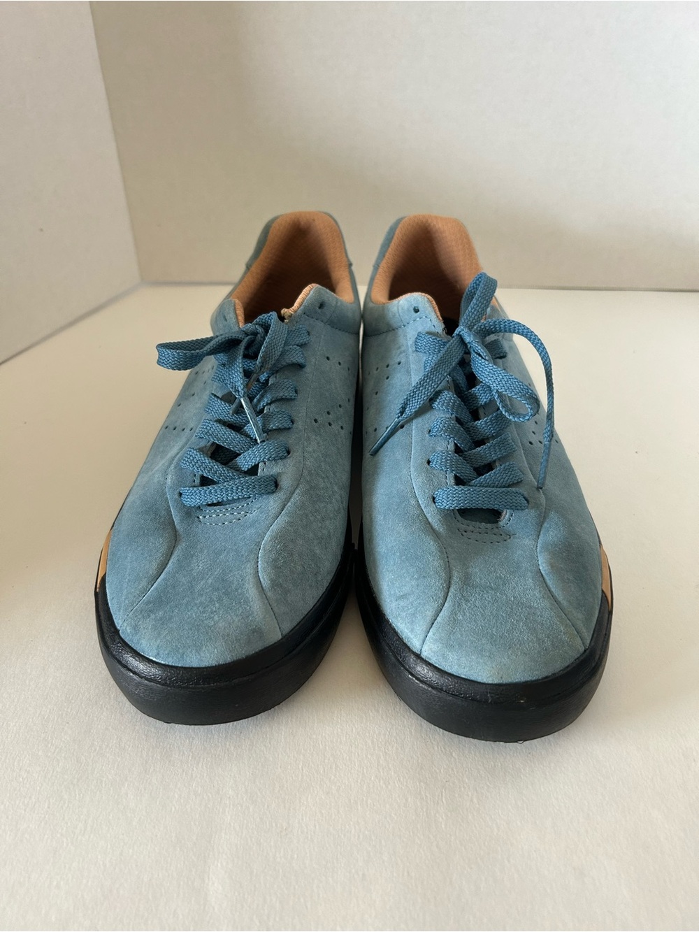 Men's New Balance Suede Low-Top Sneakers in Blue with Black Sole - Picture 4 of 9